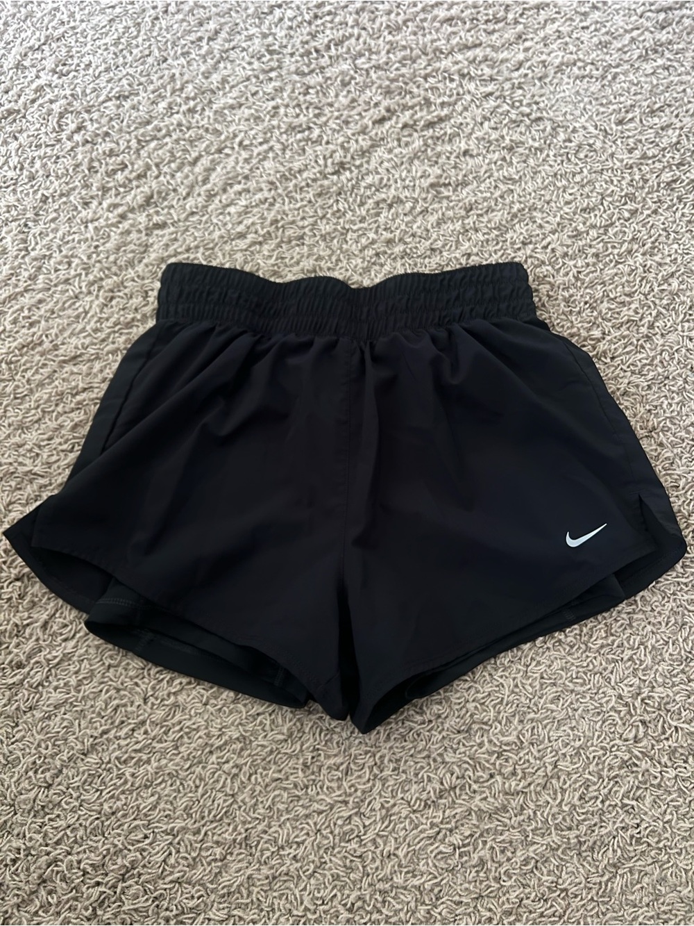 NWOT Nike Women's Black Dri-FIT High-Waisted 3" 2-in-1 Shorts Small